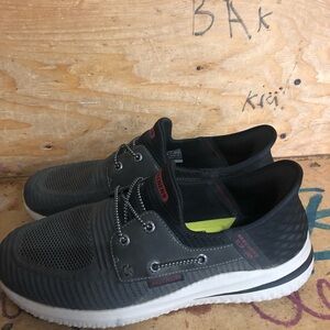 Skechers 210606W Delson 3.0 Men’s Gray Lime Slip On Shoes Size 10